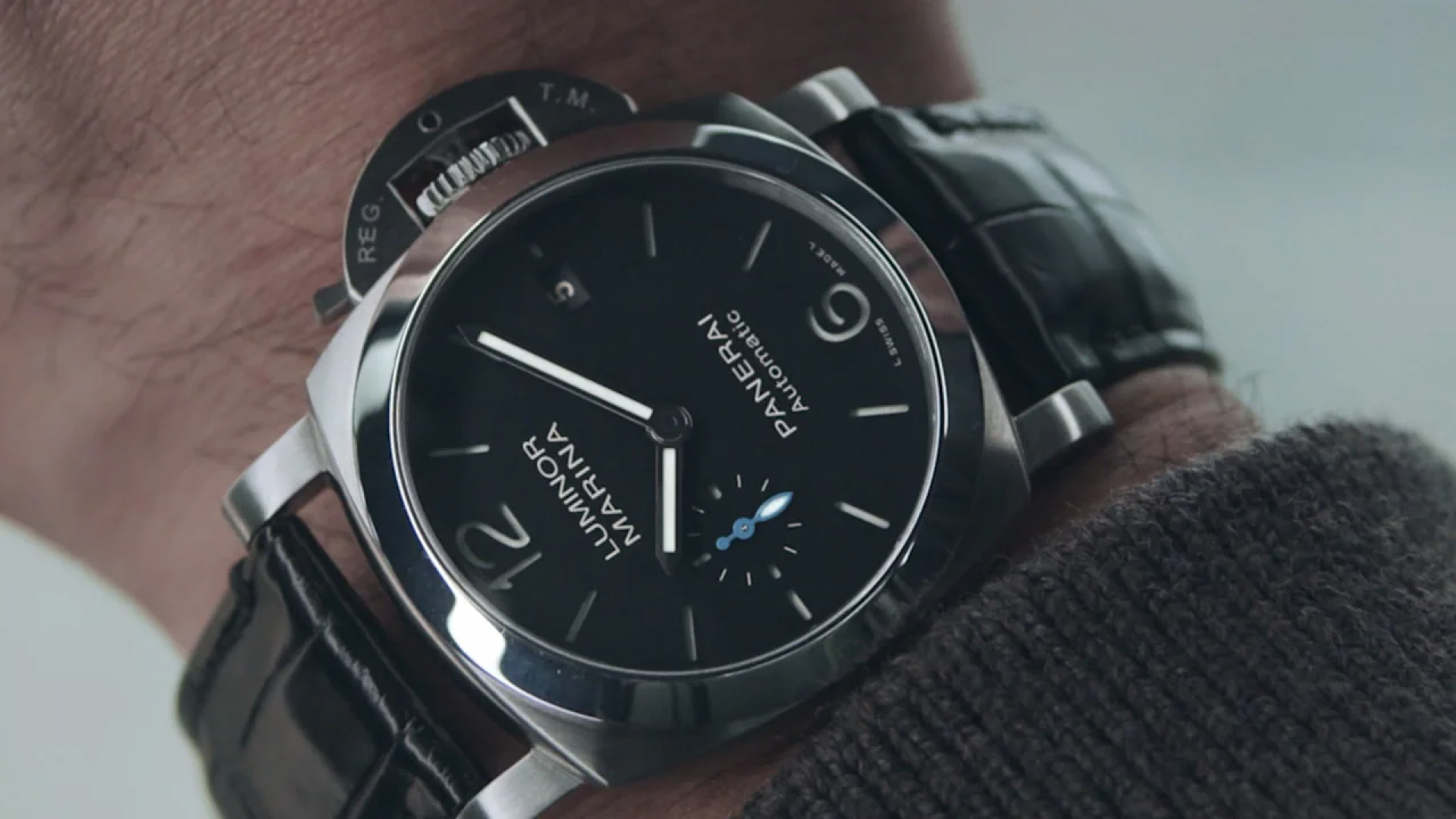 Panerai Luminor Quaranta PAM01272 WATCH DE LUXE Magyarorsz g